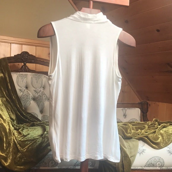 Draped Sleeveless Blouse - Picture 4 of 9